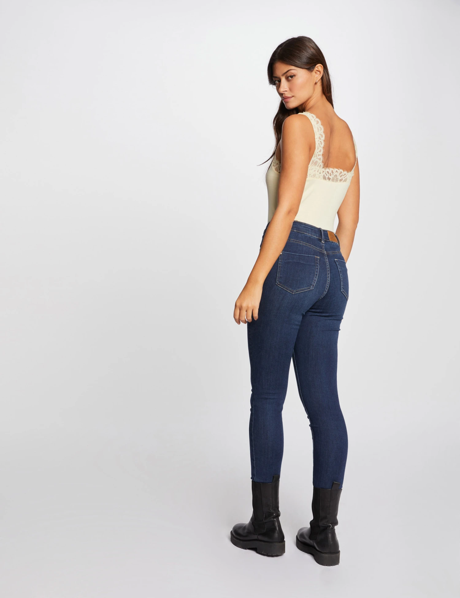 Débardeur Bretelles Larges Avec Dentelle Jaune Paille Femme – Image 2