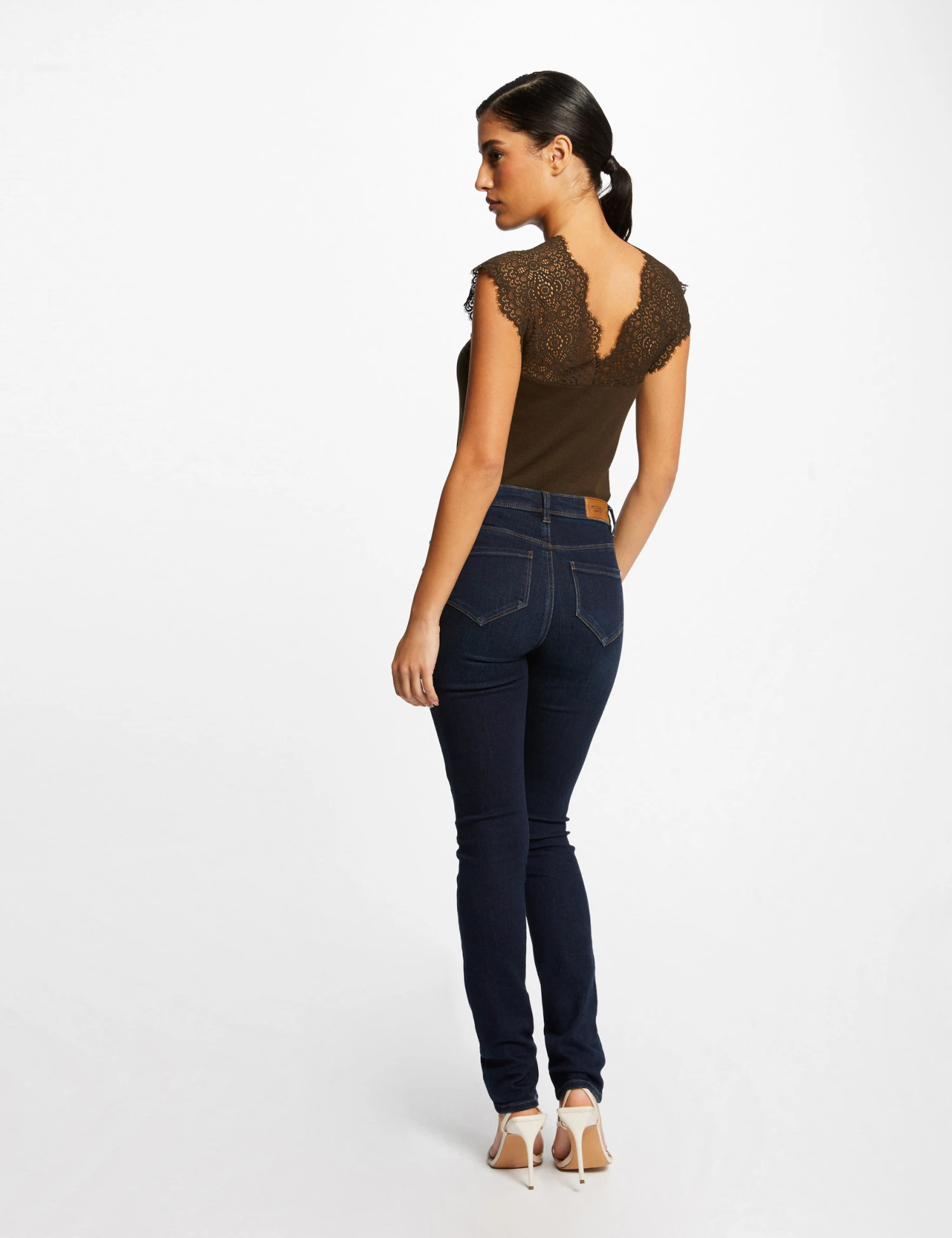 Débardeur Bretelles Larges En Dentelle Vert Kaki Femme – Image 2