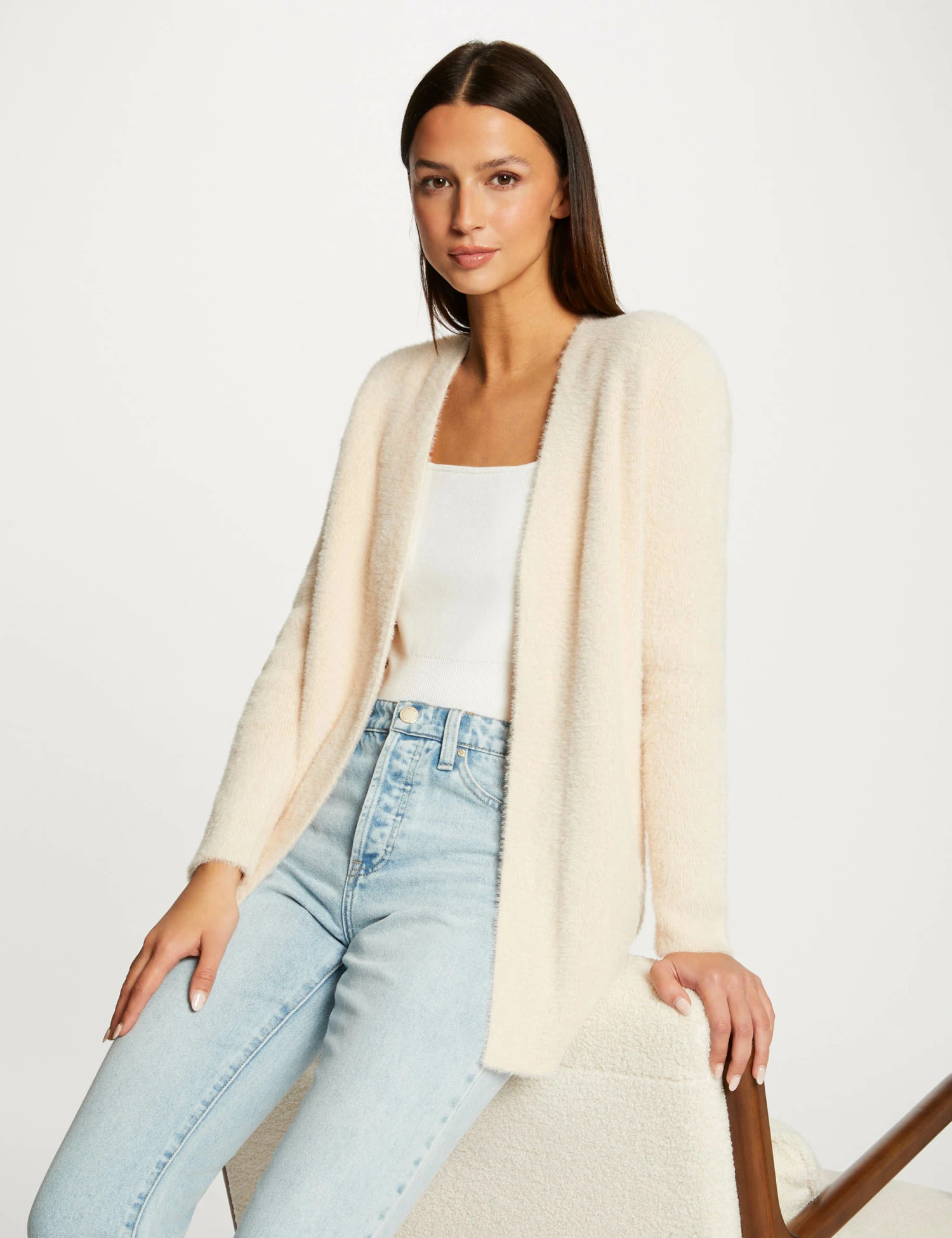 Gilet Long Maille Duveteuse Rose Clair Femme – Image 3