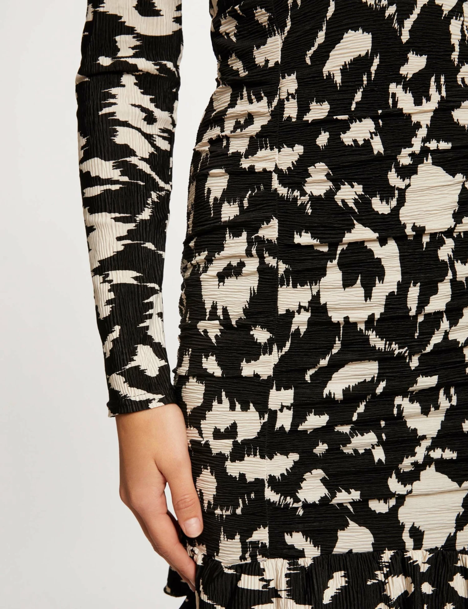 Robe Ajustée Froncée Imprimé Abstrait Multico Femme – Image 3