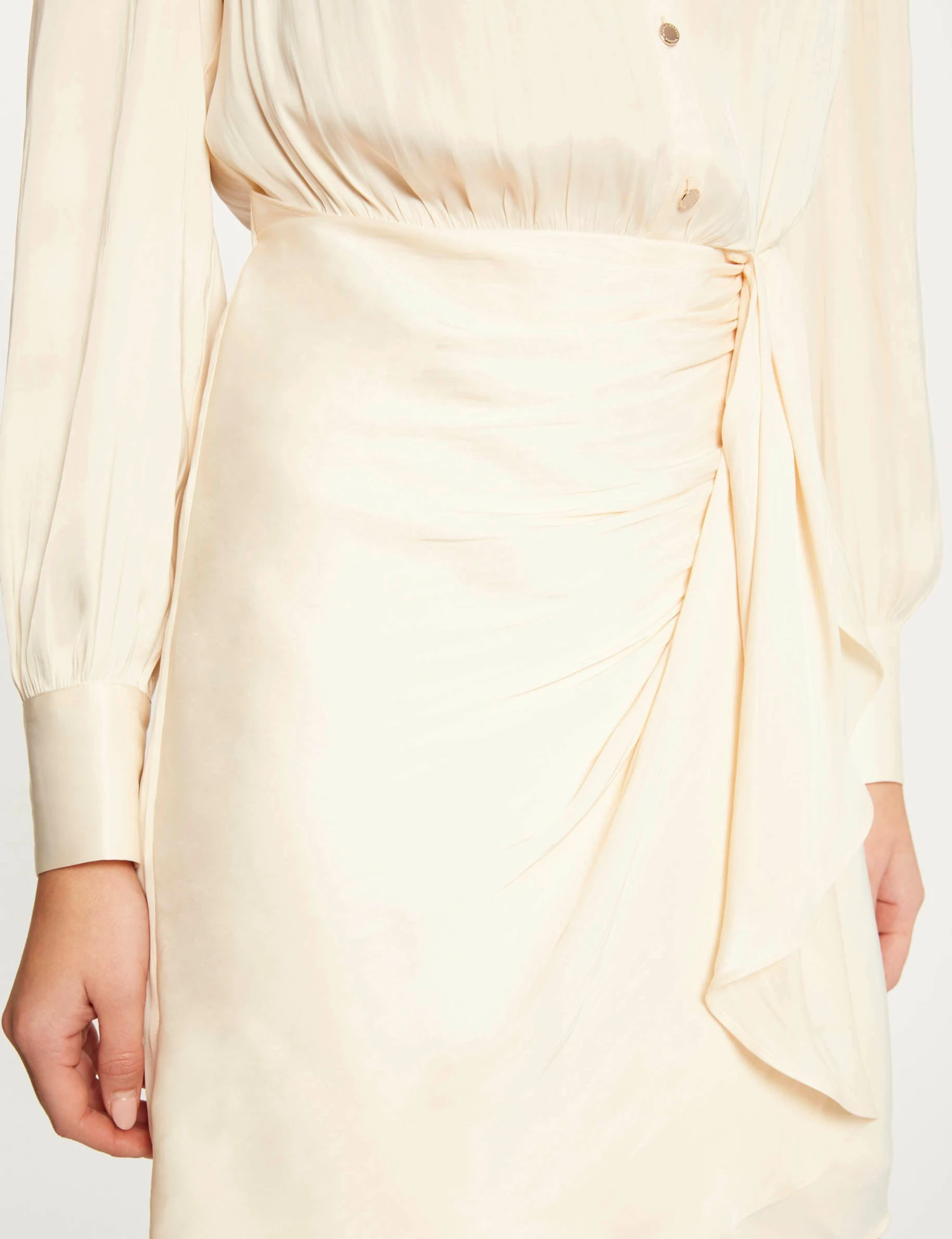 Robe Droite Drapée Satinée Ecru Moyen Femme – Image 3