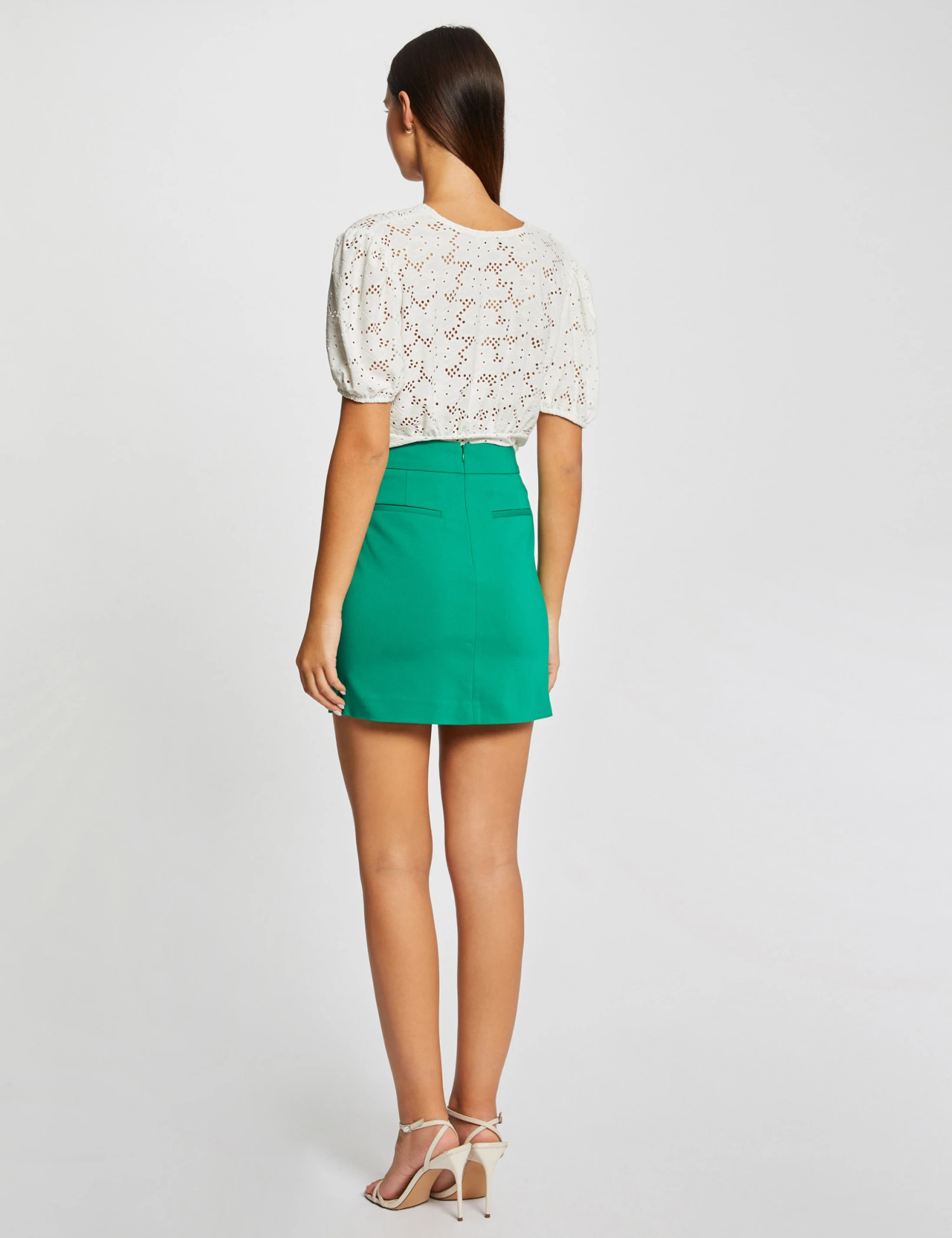 T-shirt Manches Courtes à Broderie Ecru Femme – Image 2