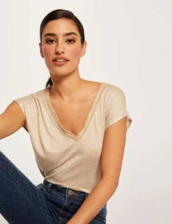 T-shirt Manches Courtes à Détails Bijoux Beige Femme