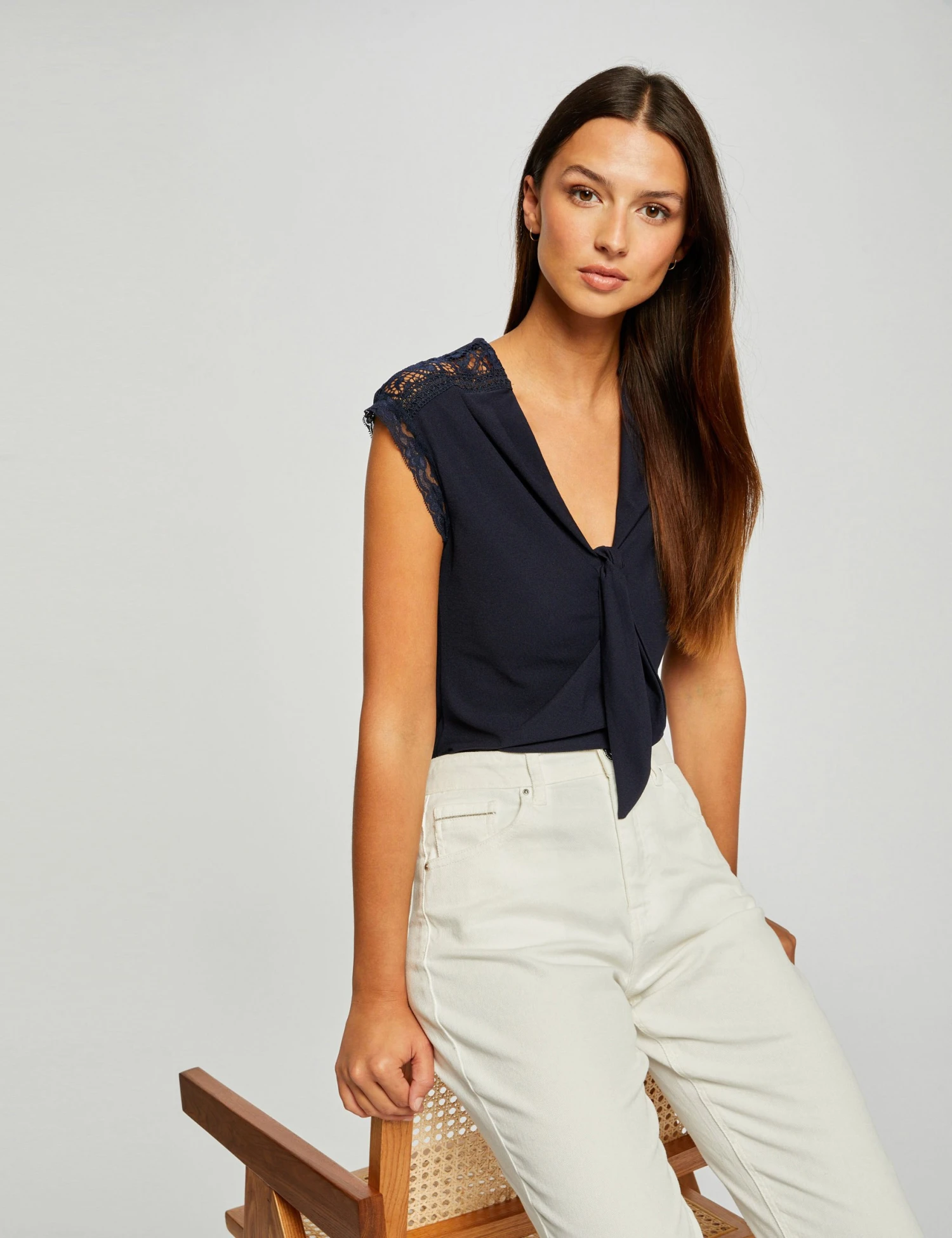 T-shirt Manches Courtes Avec Noeud Marine Femme