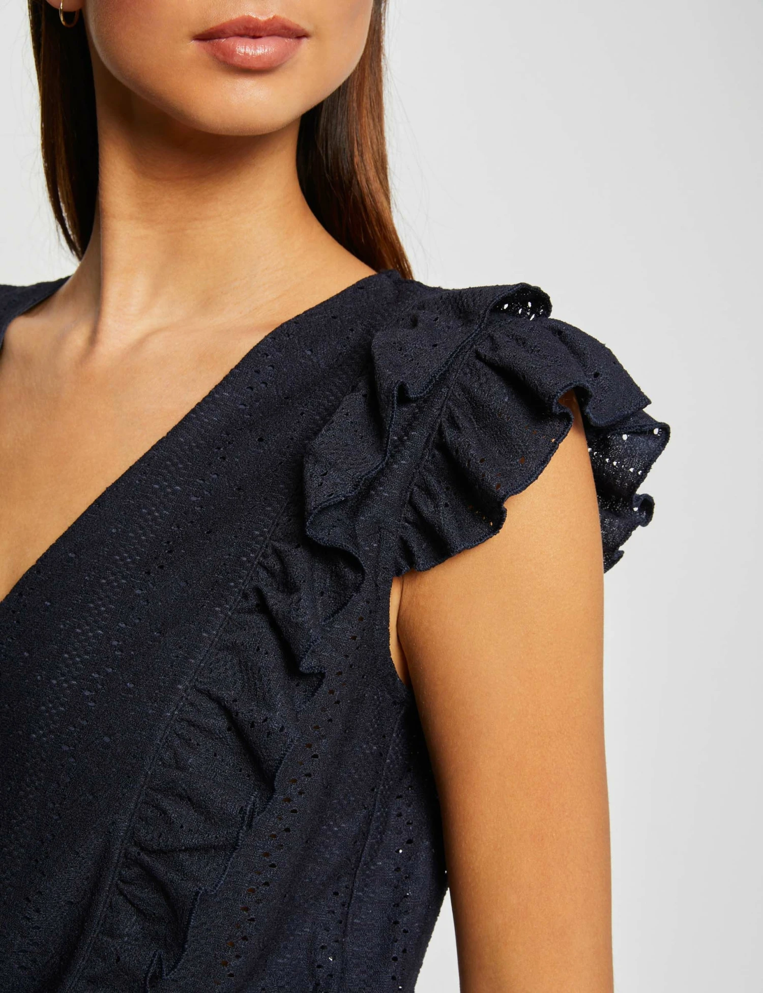 T-shirt Manches Courtes Brodé à Volants Marine Femme – Image 5