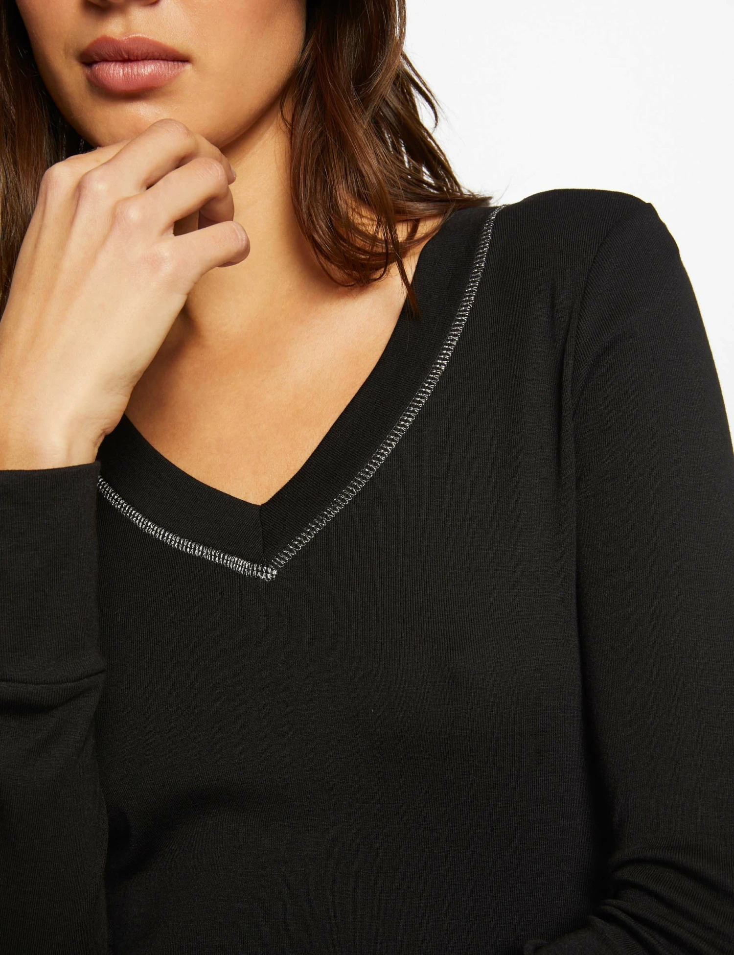 T-shirt Manches Longues Avec Col En V Noir Femme – Image 5